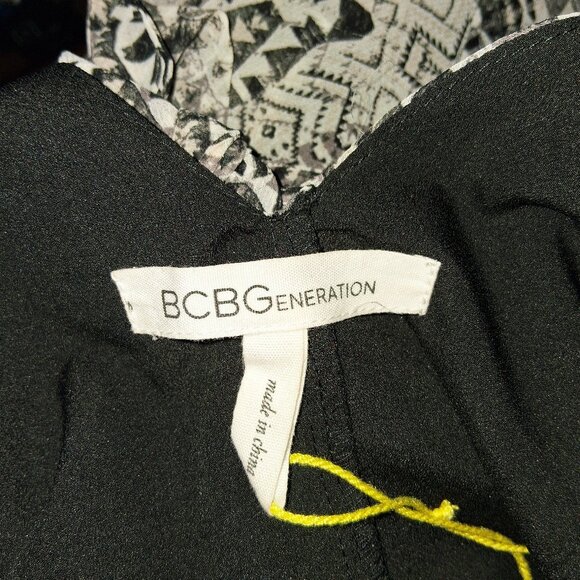 BCBG Black & White Abstract Sheer Sleeves Dress sz M /B9 - Picture 6 of 7